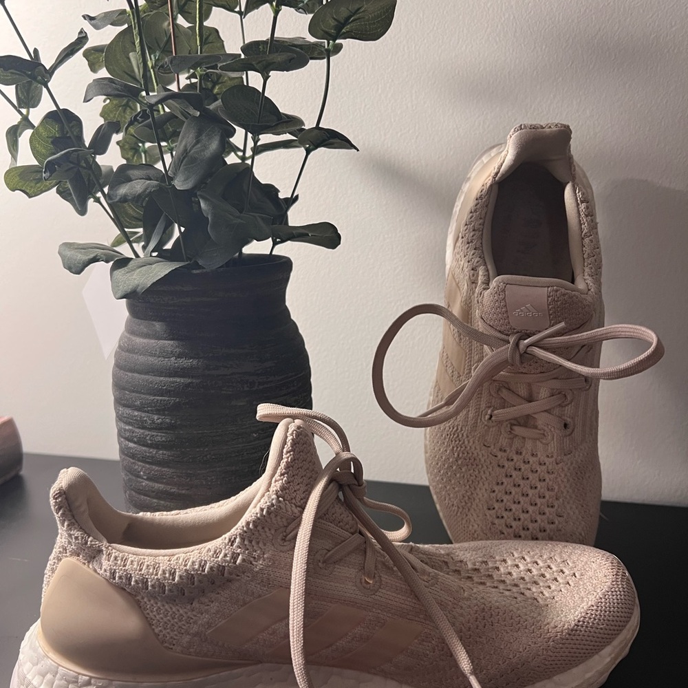 BOOST Adidas Women's Tan TENNIS SHOES